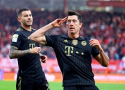 开云体育下载-莱万突破巴甲，拜仁慕尼黑逆袭领跑德甲积分榜