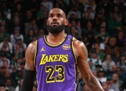 开云足球直播-詹姆斯遭受伤病困扰，湖人战绩遇挑战的简单介绍