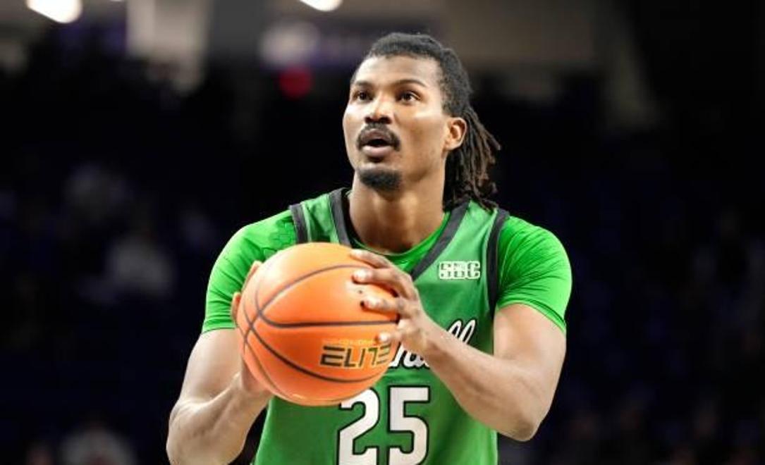 马刺鏖战尼日利亚男篮,哈里斯制霸全场的简单介绍 马刺鏖战尼日利亚男篮,哈里斯制霸全场的简单介绍