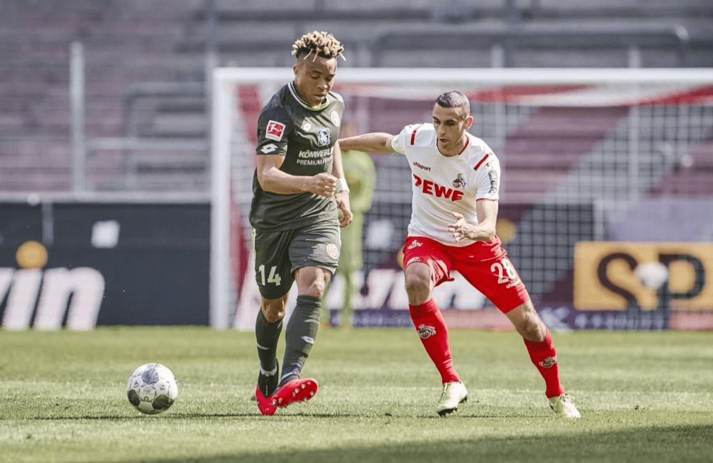 莱万突破巴甲,拜仁慕尼黑逆袭领跑德甲积分榜 莱万突破巴甲,拜仁慕尼黑逆袭领跑德甲积分榜