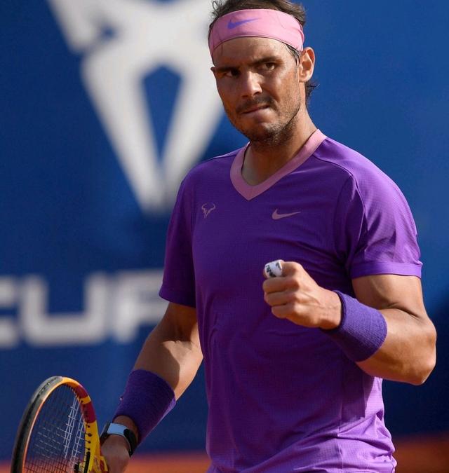 惊险获胜!巴塞罗那劫镖普利茅夫,险胜保持胜利 惊险获胜!巴塞罗那劫镖普利茅夫,险胜保持胜利