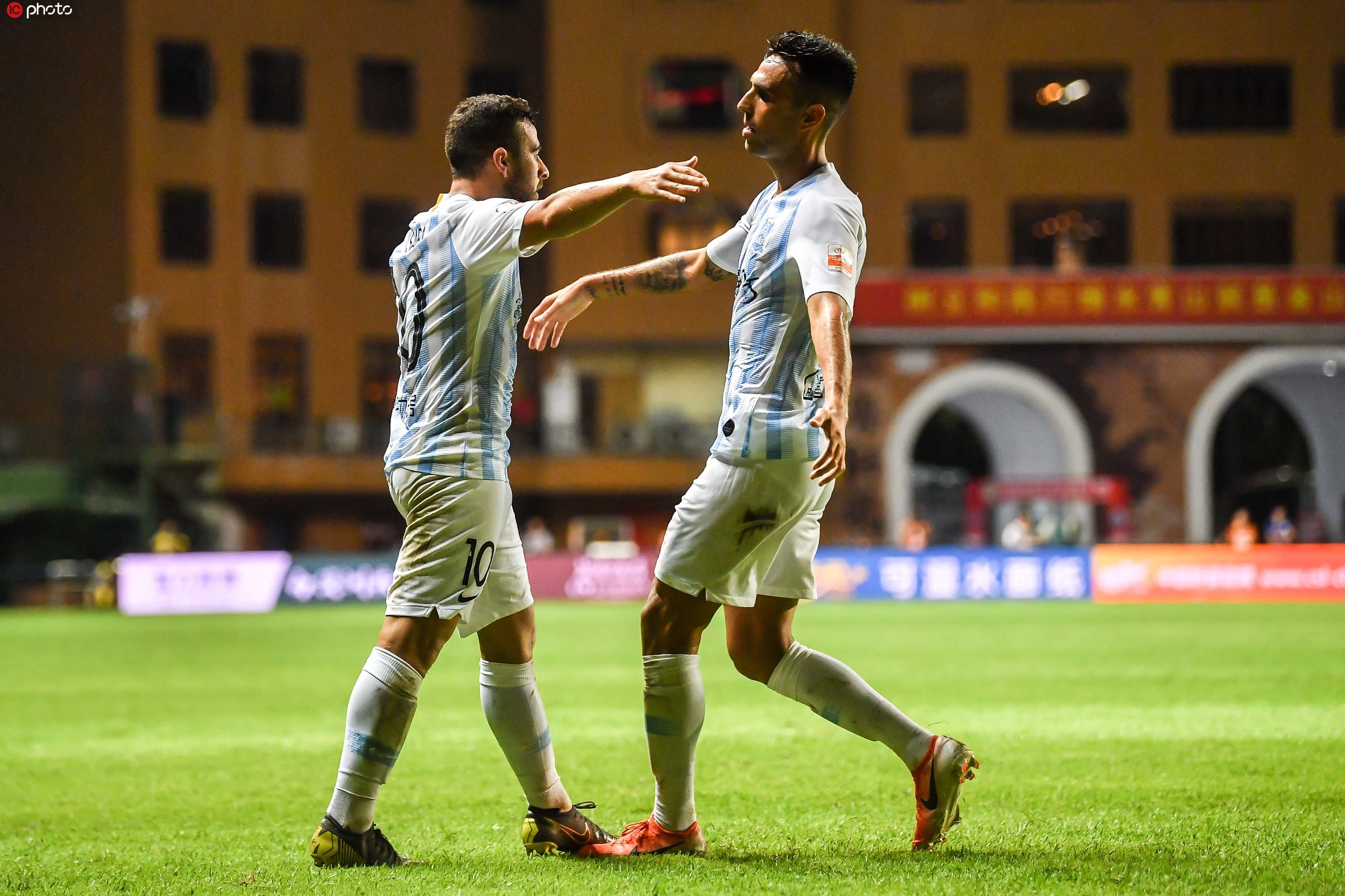 富力主场一球小胜泰达,追赶前列积分榜 富力主场一球小胜泰达,追赶前列积分榜