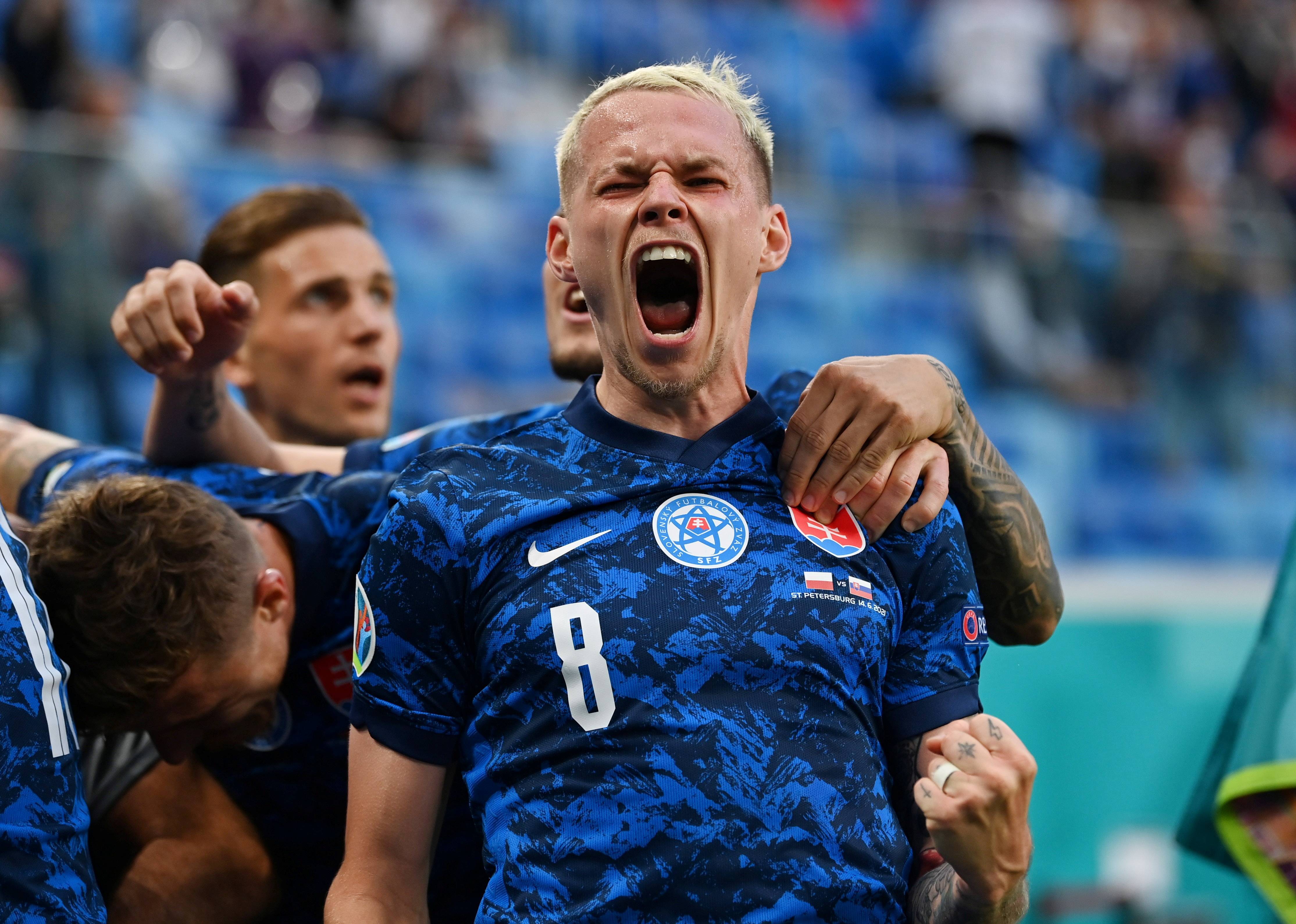 瑞典队在欧国联附加赛中获得胜利的简单介绍 瑞典队在欧国联附加赛中获得胜利的简单介绍