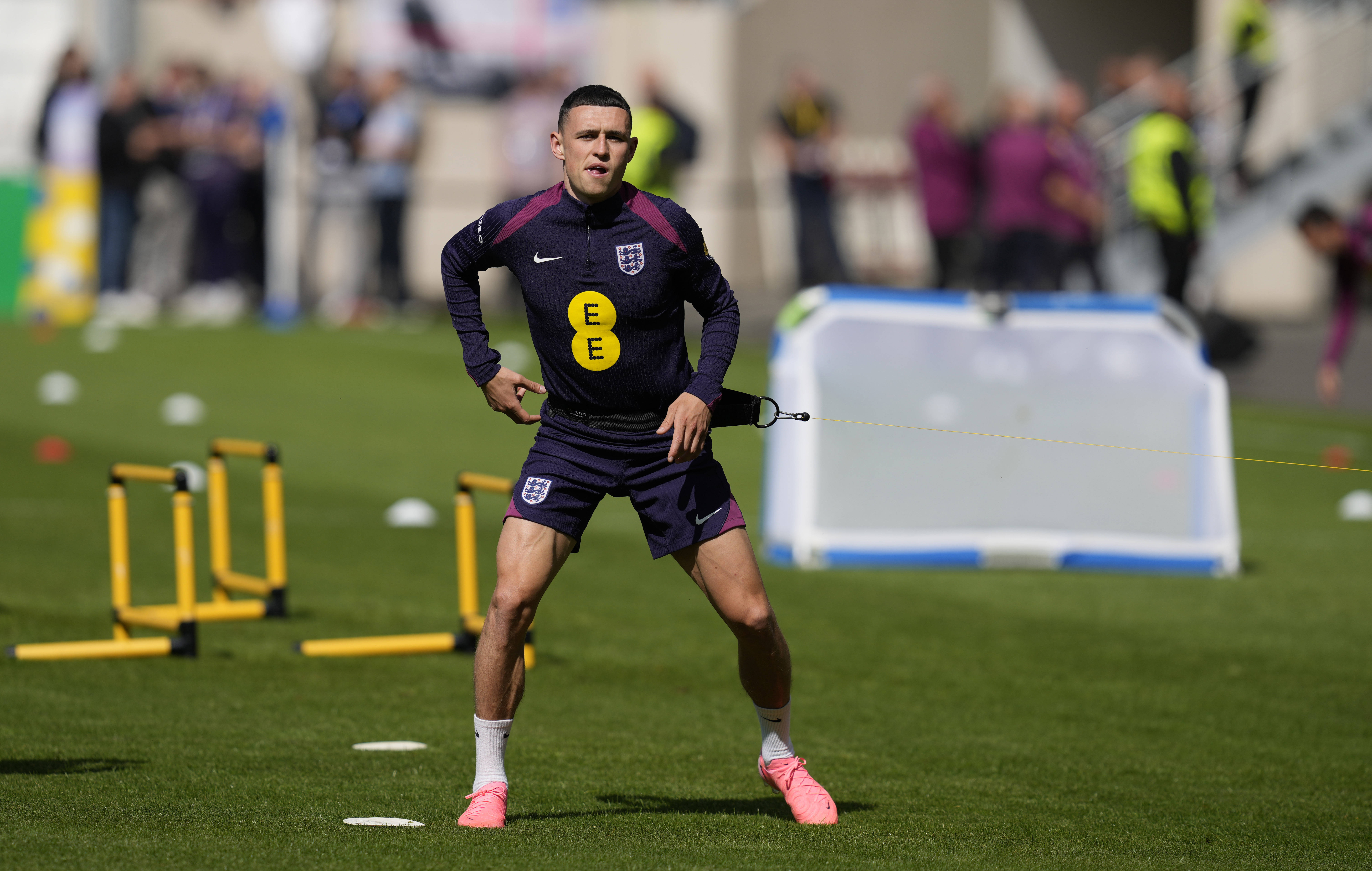 包含英格兰队取得惊人进球,稳固领先优势的词条 包含英格兰队取得惊人进球,稳固领先优势的词条