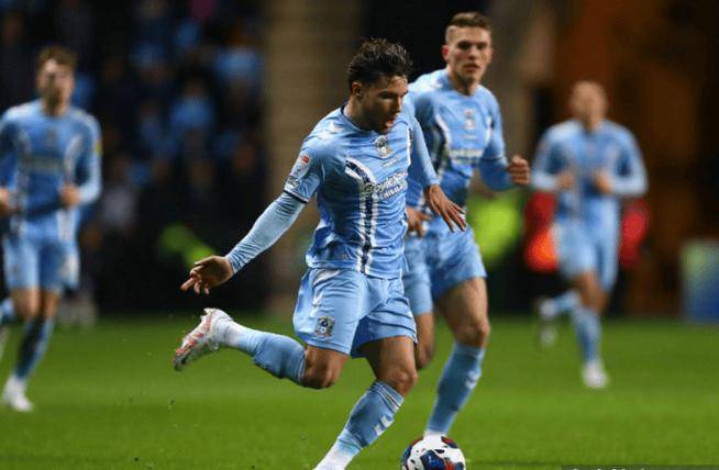 包含莱切斯特客场遭遇惨败,重现低谷的词条 包含莱切斯特客场遭遇惨败,重现低谷的词条