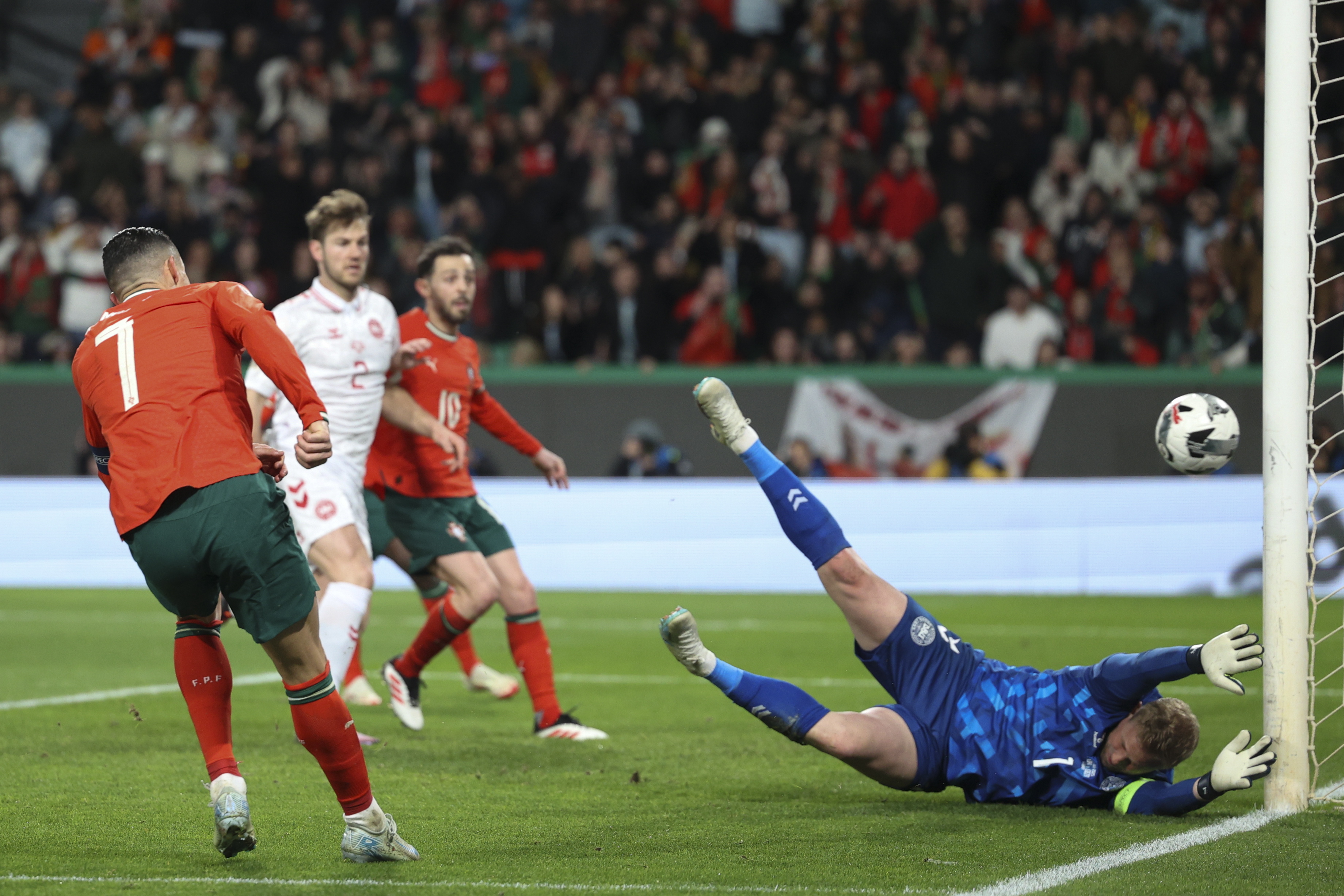 葡萄牙队面临严峻考验,进入紧张备战阶段的简单介绍 葡萄牙队面临严峻考验,进入紧张备战阶段的简单介绍