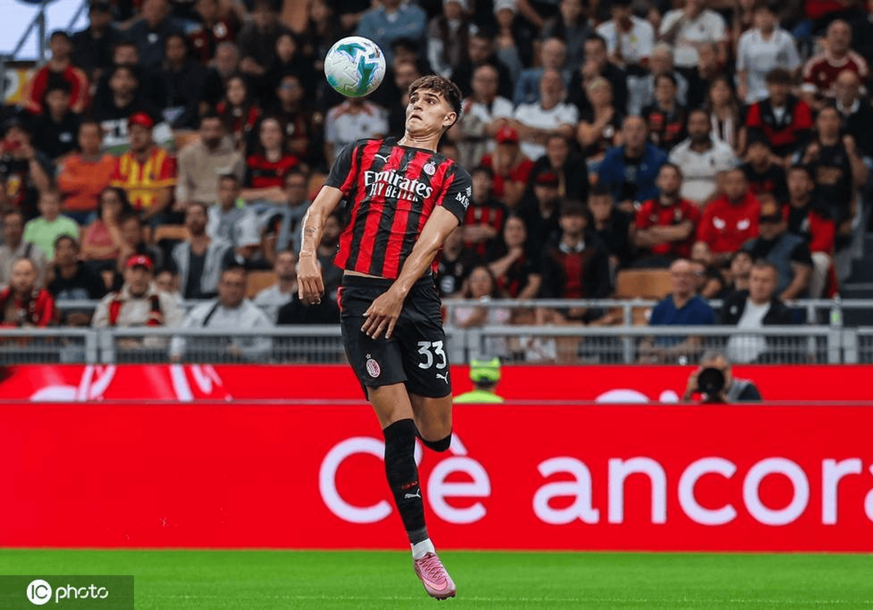 关于米兰大胜卡利亚里,豪取连胜的信息 关于米兰大胜卡利亚里,豪取连胜的信息