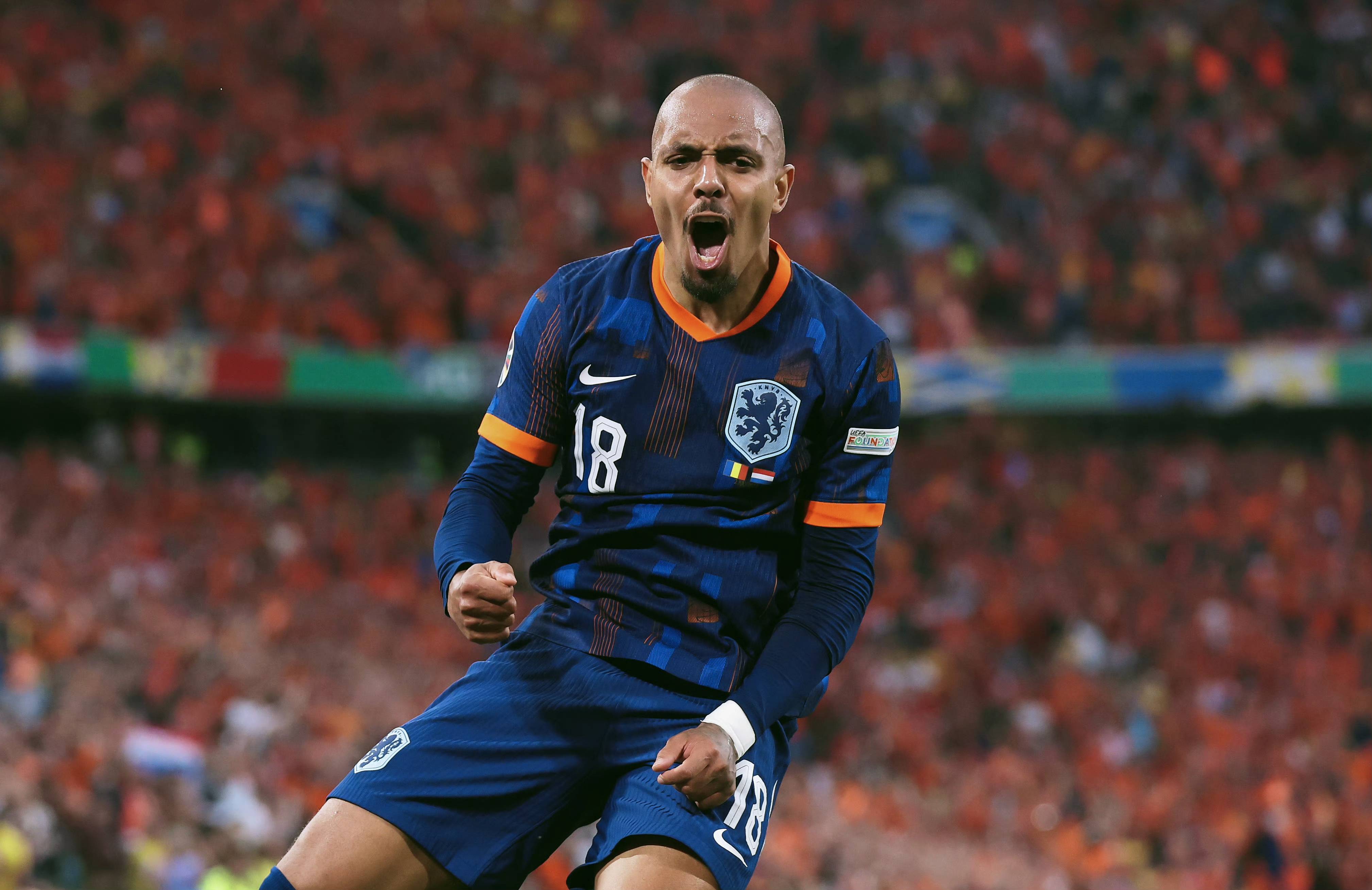 荷兰队成功晋级,刷新欧洲杯记录的简单介绍 荷兰队成功晋级,刷新欧洲杯记录的简单介绍