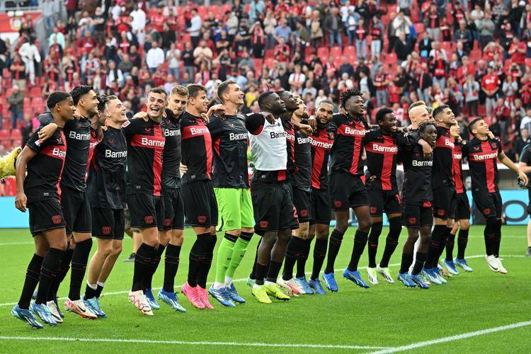 勒沃库森强势罗马,莱万统治全场的简单介绍 勒沃库森强势罗马,莱万统治全场的简单介绍