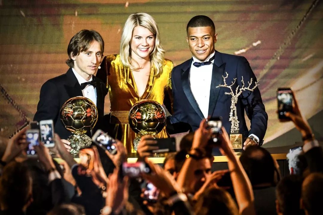 包含里昂力克法国,莫德里奇扛起全队的词条 包含里昂力克法国,莫德里奇扛起全队的词条