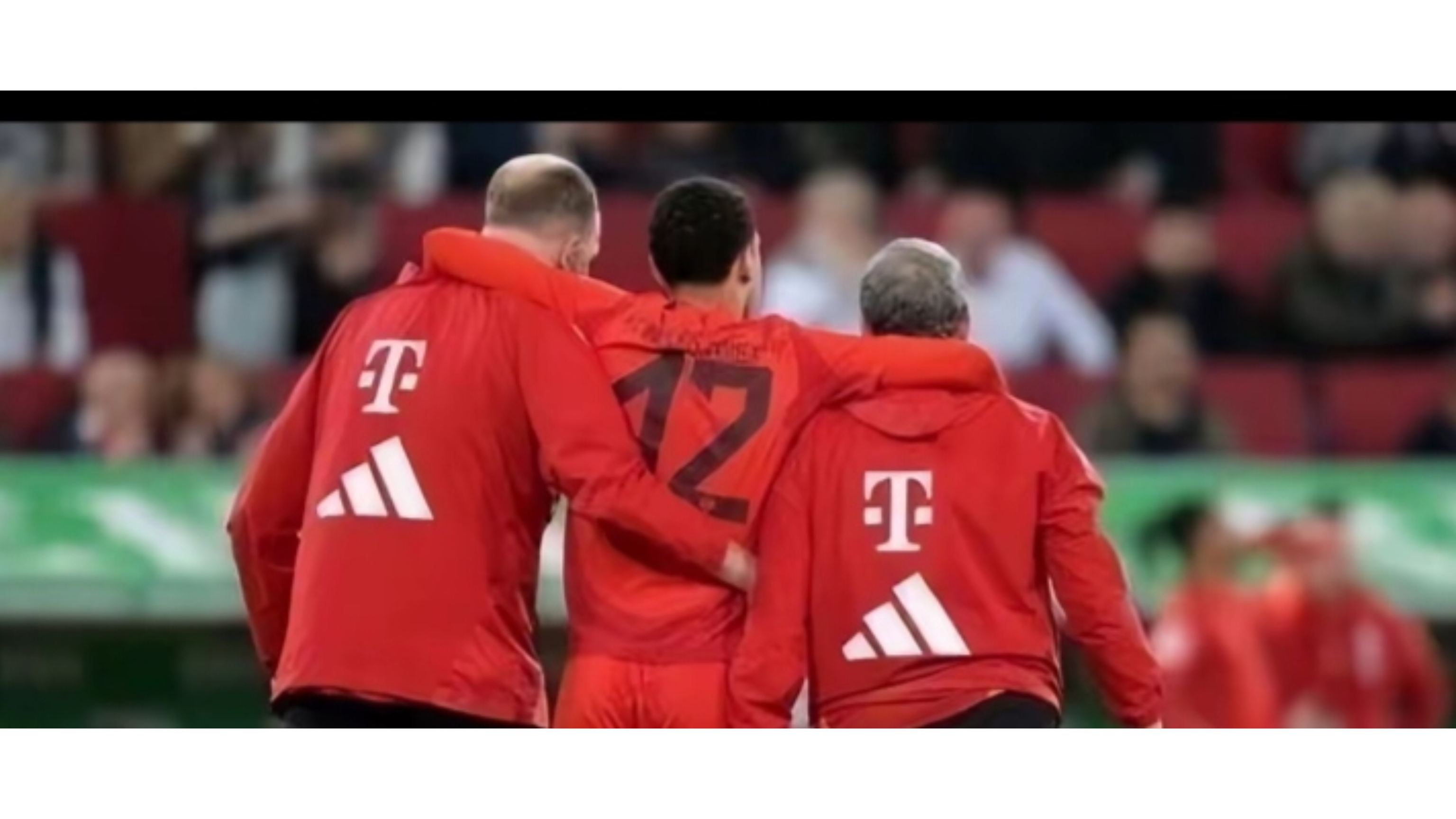 关于拜仁完胜希腊，伊布关键制胜的信息