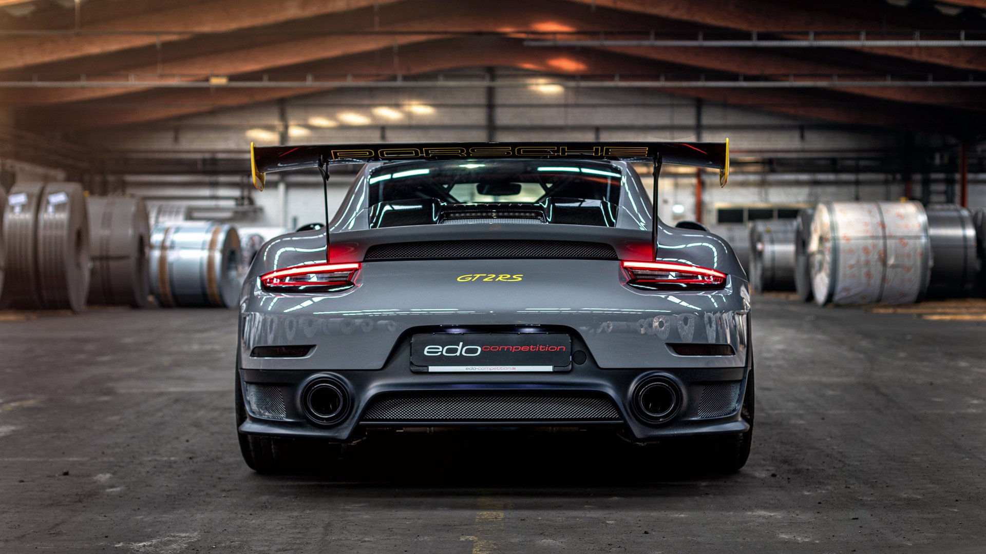 多特蒙德对阵利物浦，阿拉巴攻防两端的统治艺术