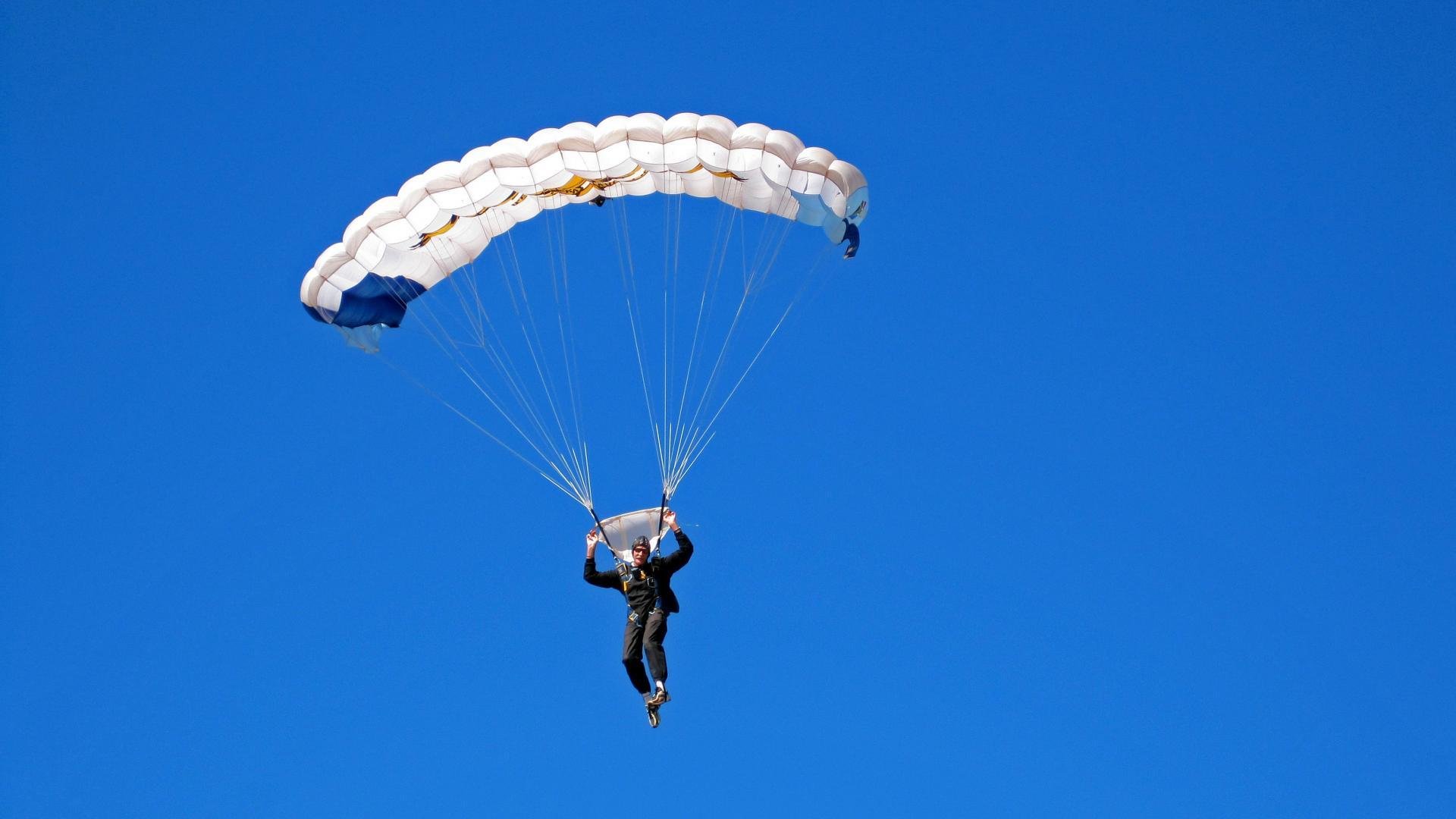 黄喜灿一锤定音，洪都拉斯连续得分压制厄瓜多尔，关键先生闪耀国际赛场