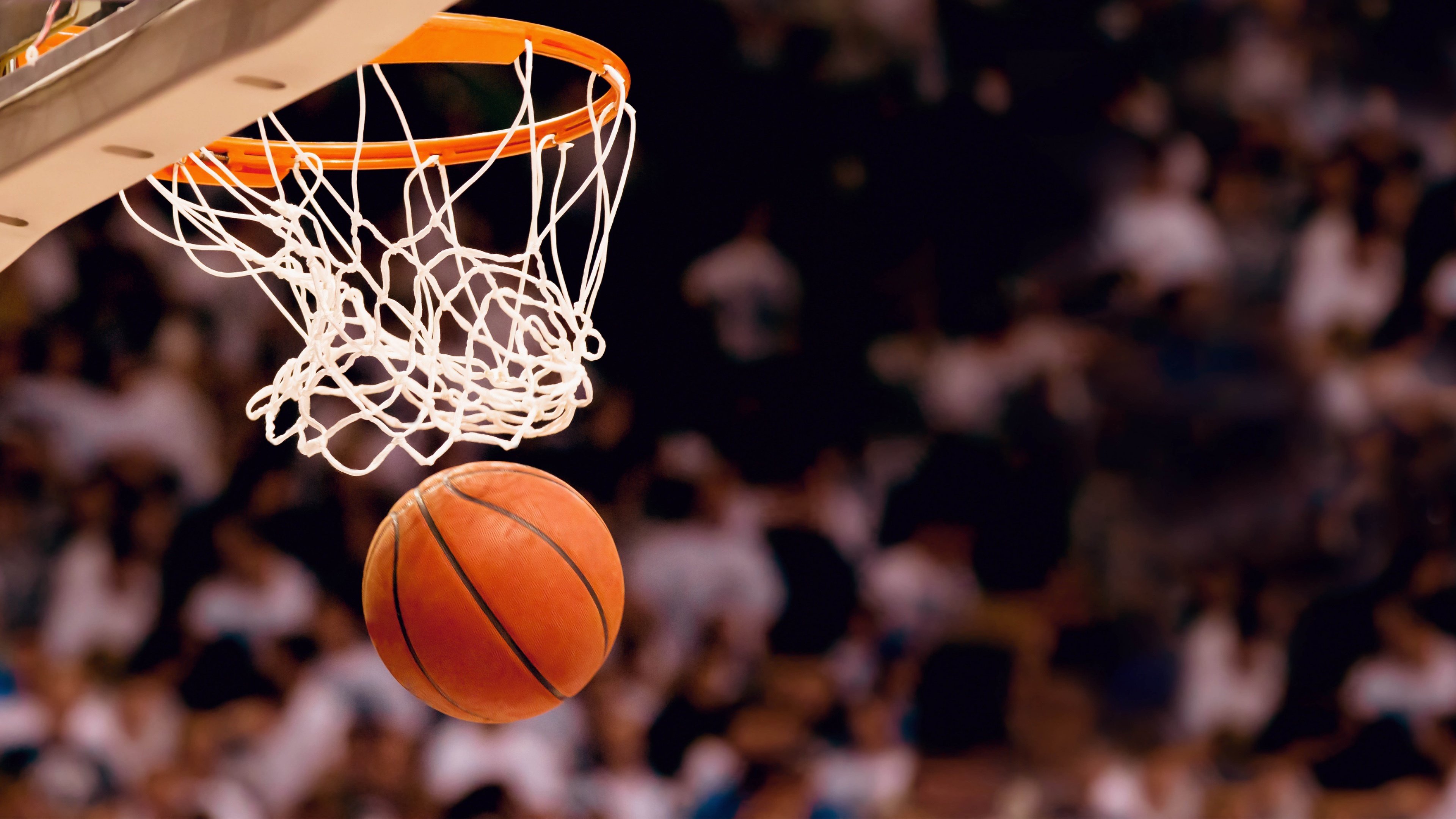 当足球遇上篮球之夜，迪巴拉在NBA总决赛的舞台上，用唯一定义伟大